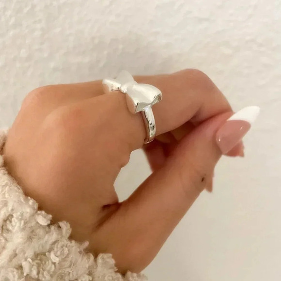 925 Sterling Silver Chunky Ring Bow Ring Statement Ring Silver Bow Ring - Picture 4 of 9